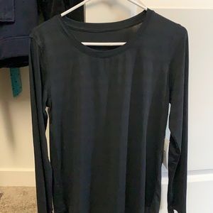 Zyia long sleeve top